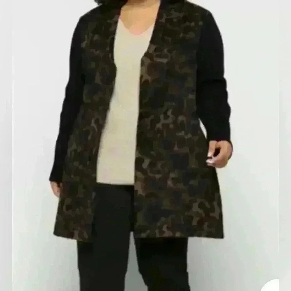 Women’s Kenneth Cole cheetah animal print long coat with ribbed sleeves size M - Picture 3 of 9